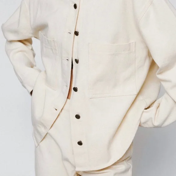 Nasty Gal — Pocket Front Oversized Denim Shirt - Picture 7 of 10